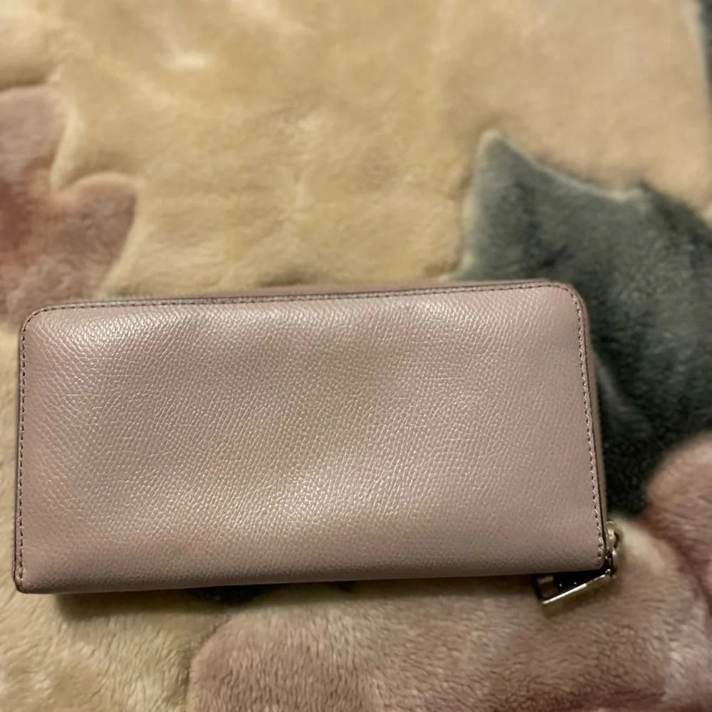 Authentic Coach Zip Around Wallet Preowned